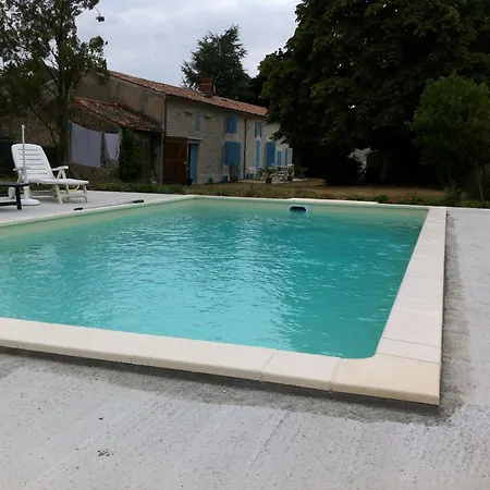 Les Volets Bleus Отель типа 