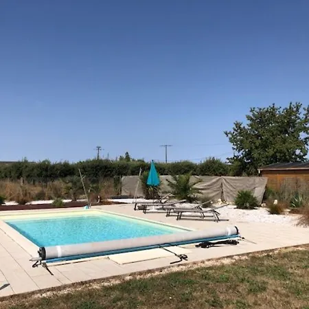 Les Volets Bleus 3* Bernay-Saint-Martin